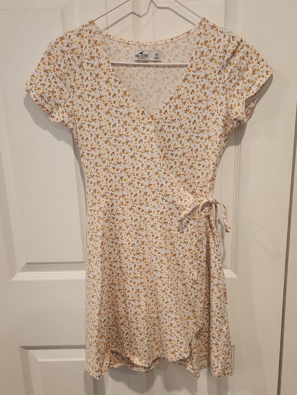 Hollister White Mini Wrap Dress with Golden Rod Floral Print XS